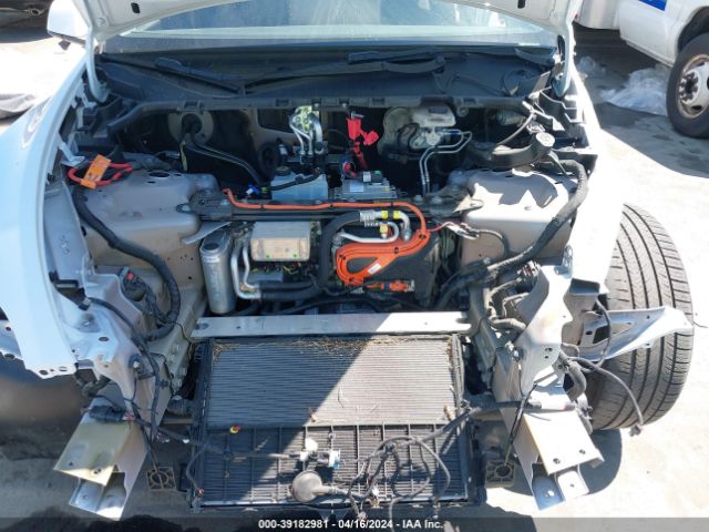 7SAYGDEF4NF460437 Tesla Model Y Performance Dual Motor All-wheel Drive