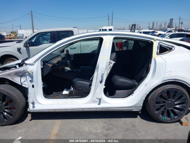 7SAYGDEF4NF460437 Tesla Model Y Performance Dual Motor All-wheel Drive