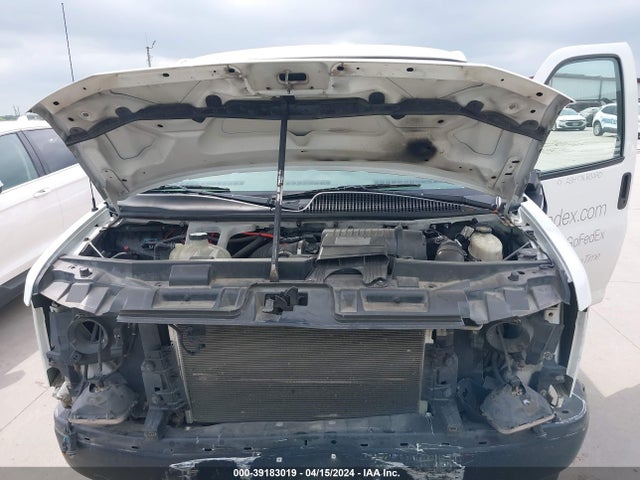 Chevrolet Express 2500 Work Van 2017 1GCWGAF15H1218372 Image 10