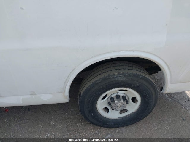 Chevrolet Express 2500 Work Van 2017 1GCWGAF15H1218372 Image 20