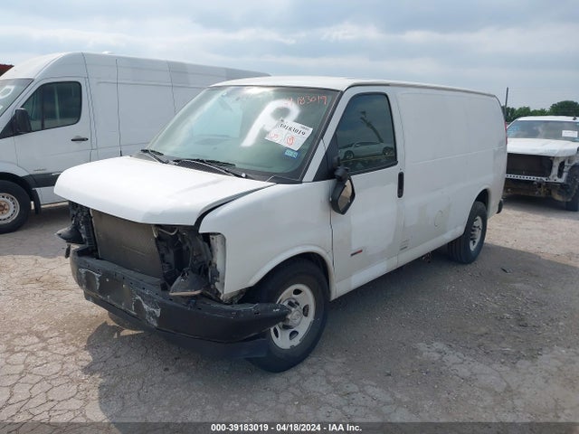 Chevrolet Express 2500 Work Van 2017 1GCWGAF15H1218372 Image 2
