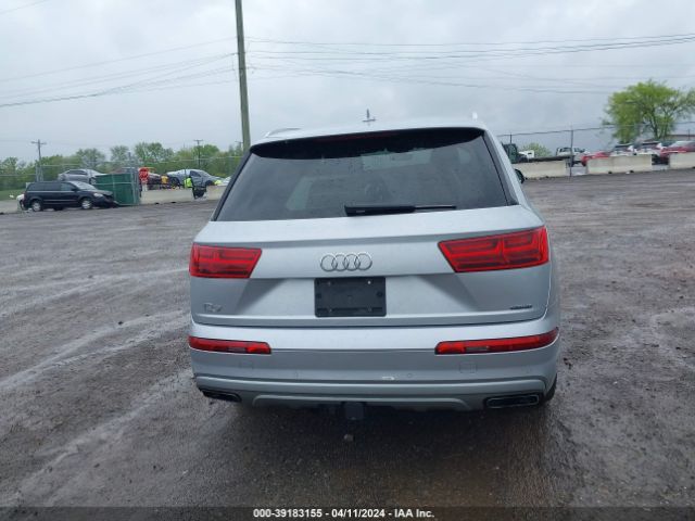 WA1VAAF73KD039264 Audi Q7 55 Premium