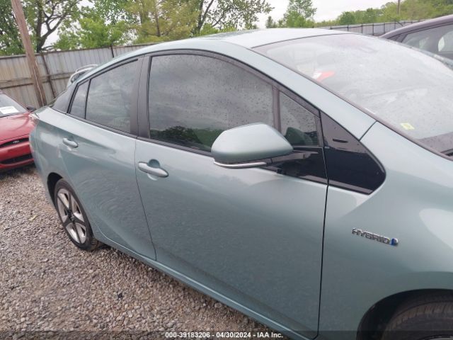 JTDKARFU3G3015363 Toyota Prius Three Touring