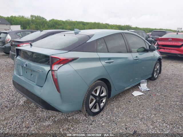 JTDKARFU3G3015363 Toyota Prius Three Touring