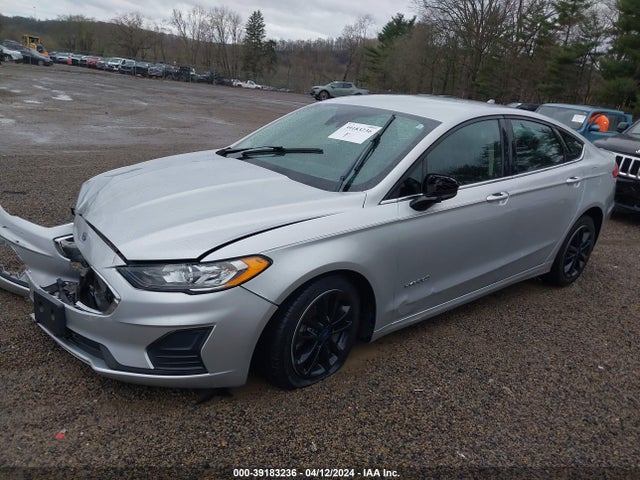 Ford Fusion Hybrid Se 2019 3FA6P0LU0KR197572 Image 2