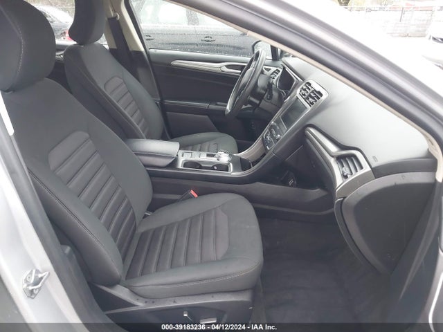 Ford Fusion Hybrid Se 2019 3FA6P0LU0KR197572 Image 5