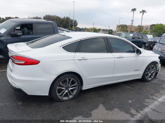 Ford Fusion Hybrid Titanium 2019 3FA6P0RU1KR181243 Image 13