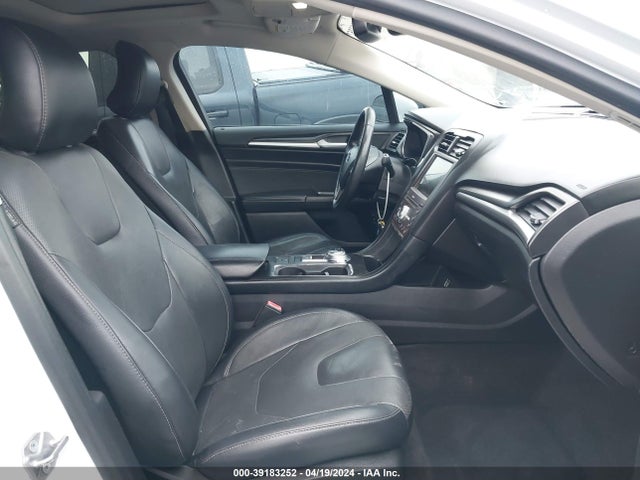 Ford Fusion Hybrid Titanium 2019 3FA6P0RU1KR181243 Image 5