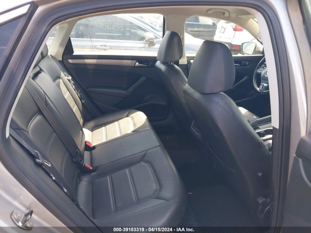 1VWBS7A35EC064168 Volkswagen Passat 1.8t Se