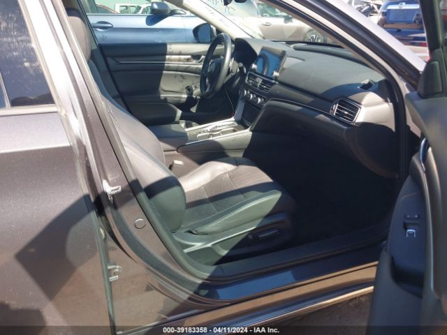 1HGCV3F91JA004108 Honda Accord Hybrid Touring