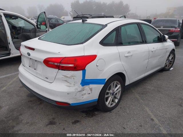 Ford FOCUS SE 2015 1FADP3F23FL233438 Image 4
