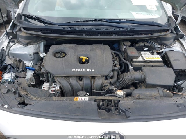 KIA FORTE LX 2018 3KPFL4A71JE283781 Image 10