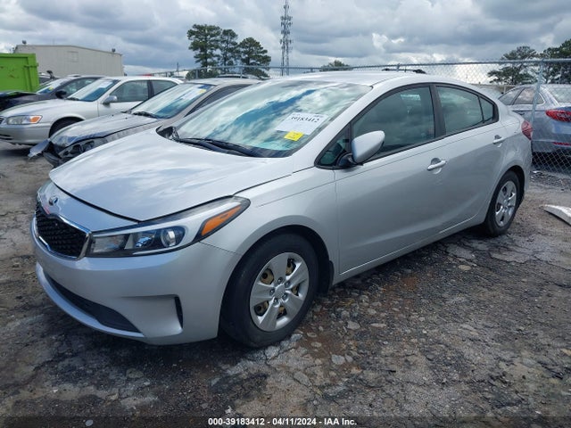 KIA FORTE LX 2018 3KPFL4A71JE283781 Image 2
