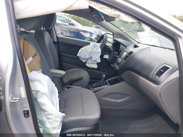 KIA FORTE LX 2018 3KPFL4A71JE283781 Image 5