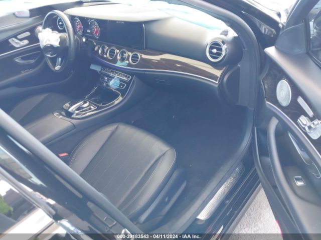 WDDZF4JBXHA098978 Mercedes-Benz E 300