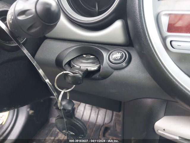 2010 MINI COOPER WMWMF3C51ATZ26347 Photo 10