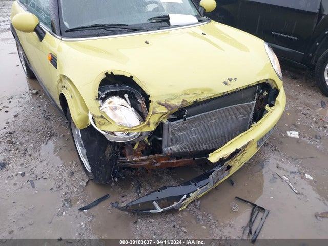 2010 MINI COOPER WMWMF3C51ATZ26347 Photo 5