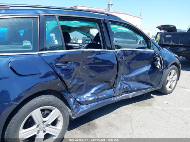 3VWFA7AU8FM516384 Volkswagen Golf Sportwagen Tdi S 4-door