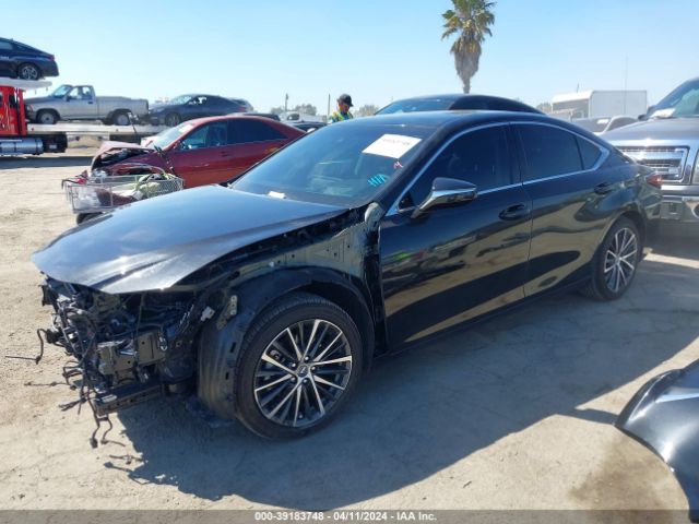58ADA1C17RU038649 Lexus ES 300H