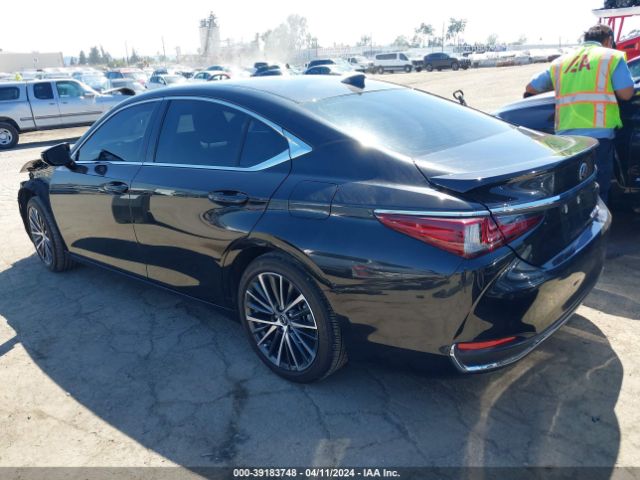 58ADA1C17RU038649 Lexus ES 300H