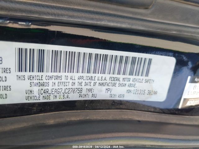 1C4RJEAG7JC270758 Jeep Grand Cherokee Laredo E 4x2