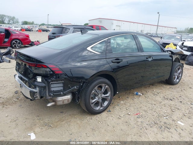 Honda ACCORD EX 2024 1HGCY1F39RA040969 Image 4