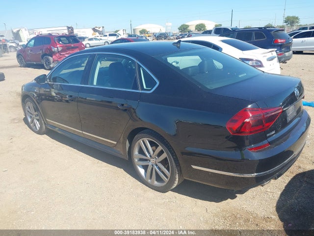 1VWDT7A34HC007471 Volkswagen Passat 1.8t R-line
