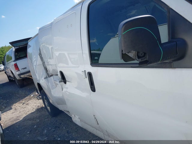 Chevrolet Express 2500 Work Van 2018 1GCWGBFP6J1339959 Image 13