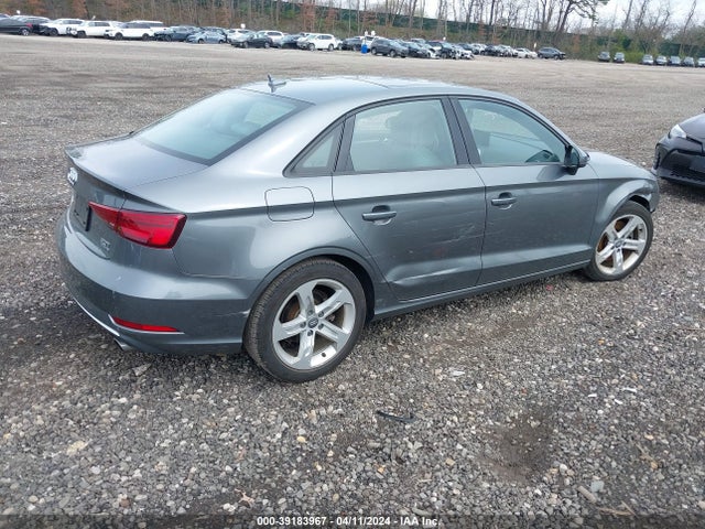 WAUB8GFF5J1059480 Audi A3 2.0t Premium/2.0t Tech Premium