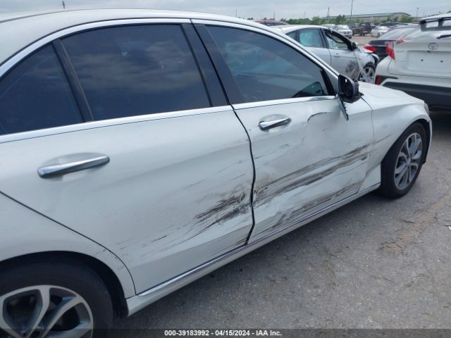 55SWF4JB5HU182726 Mercedes-Benz C 300 Luxury/sport