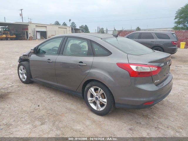 Ford FOCUS SE 2014 1FADP3F29EL400402 Image 3
