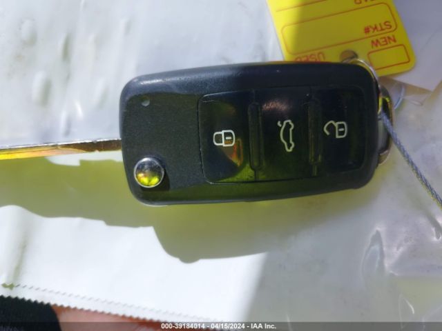 1VWBV7A38FC067977 Volkswagen Passat 2.0l Tdi Se