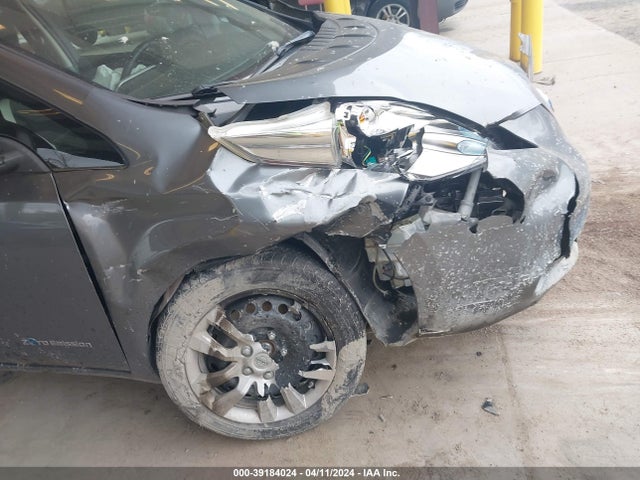 Nissan LEAF S 2015 1N4AZ0CP7FC314275 Image 6
