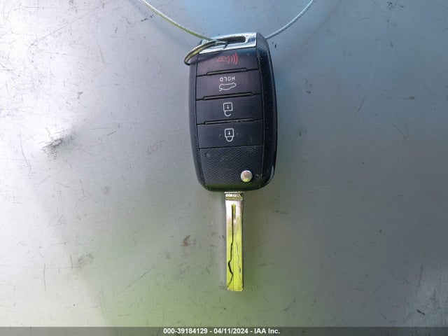 KIA Optima Lx 2015 KNAGM4A79F5608100 Image 11