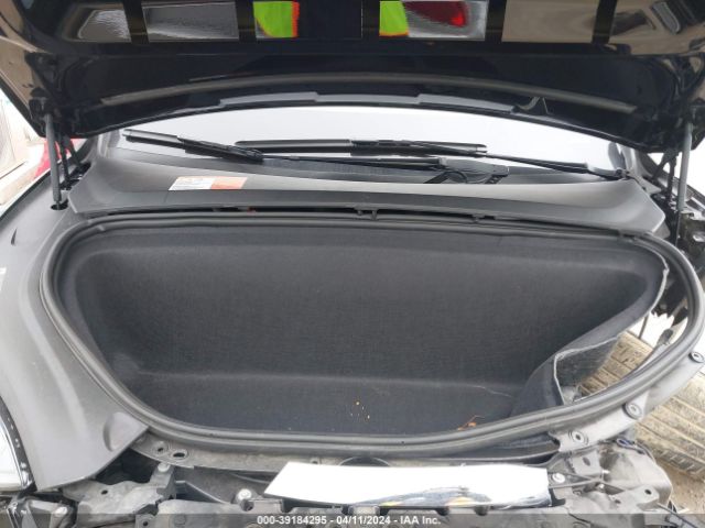 5YJXCBE26JF105107 Tesla MODEL X