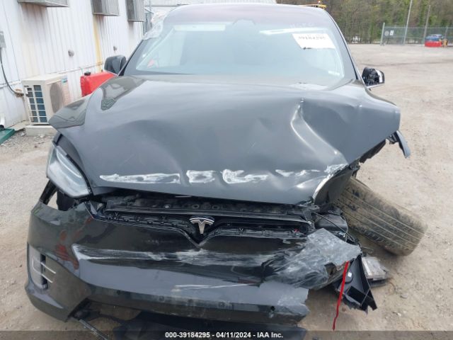 5YJXCBE26JF105107 Tesla MODEL X