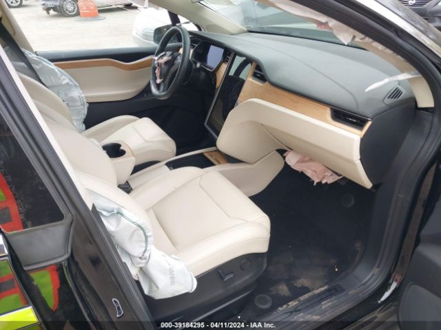 5YJXCBE26JF105107 Tesla MODEL X