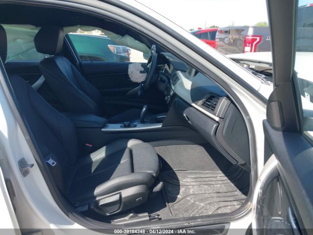 WBA8E1G58GNT34864 BMW 320i