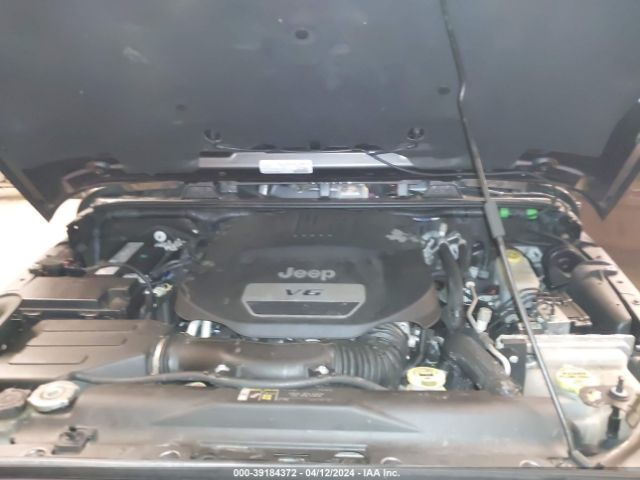 1C4HJWEG2JL803742 Jeep Wrangler Jk Unlimited Sahara 4x4