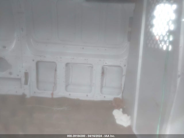 Ford Transit-150 2018 1FTYE2YM8JKA25449 Image 8