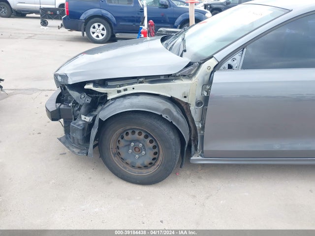 3VW2K7AJ9FM320889 Volkswagen Jetta 2.0l S