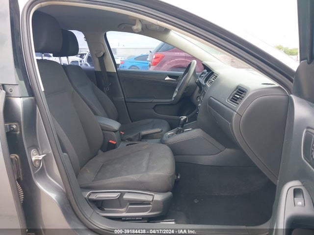 3VW2K7AJ9FM320889 Volkswagen Jetta 2.0l S