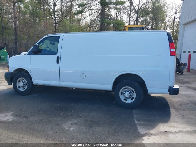 Chevrolet Express 2500 Work Van 2018 1GCWGAFPXJ1344835 Image 14