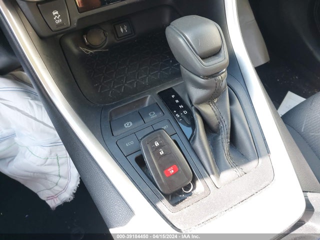 Toyota Rav4 Xle 2019 JTMW1RFV3KJ012395 Image 11