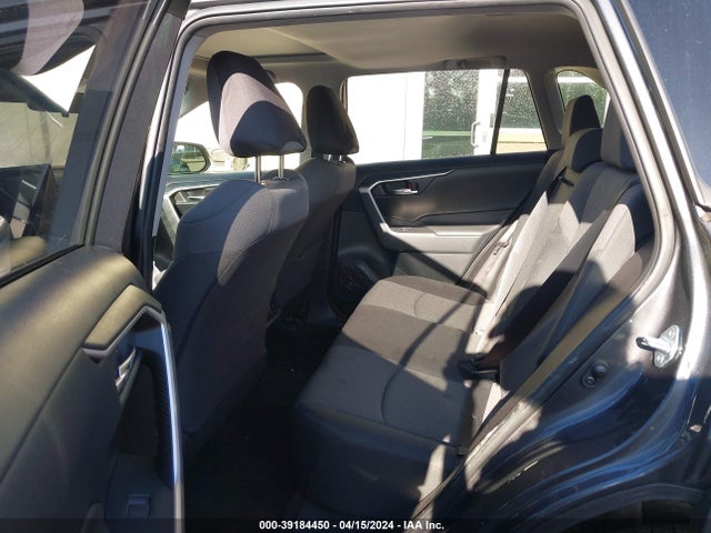 Toyota Rav4 Xle 2019 JTMW1RFV3KJ012395 Image 8