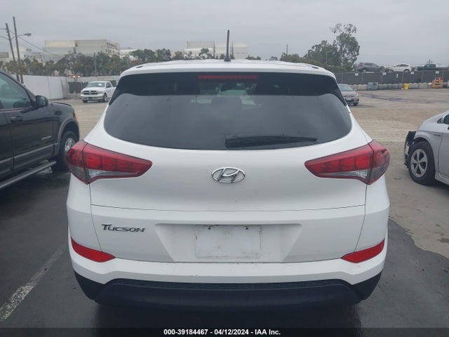 Hyundai TUCSON SE 2018 KM8J23A48JU765478 Image 17