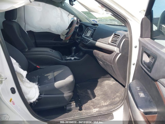 Toyota Highlander Le 2019 5TDZZRFH0KS354101 Image 5