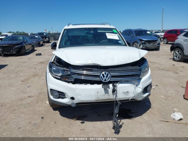 WVGUV7AX5HK023308 Volkswagen Tiguan 2.0t Sport