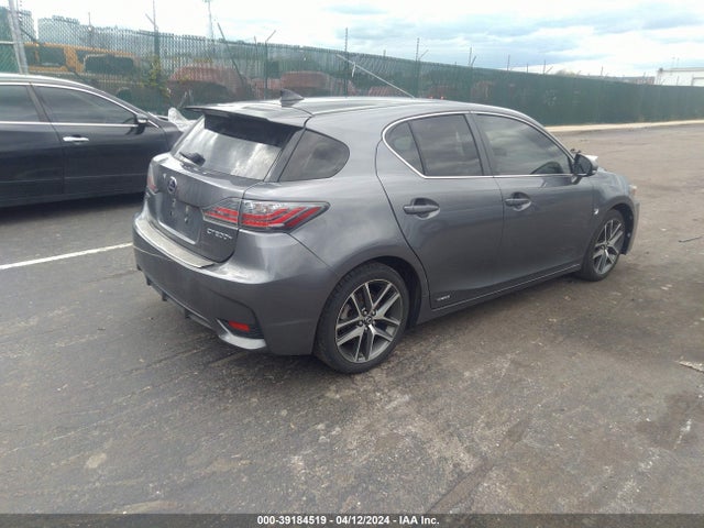 JTHKD5BHXF2217077 Lexus CT 200H