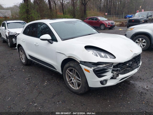2018 PORSCHE MACAN WP1AA2A55JLB01931 Photo 0